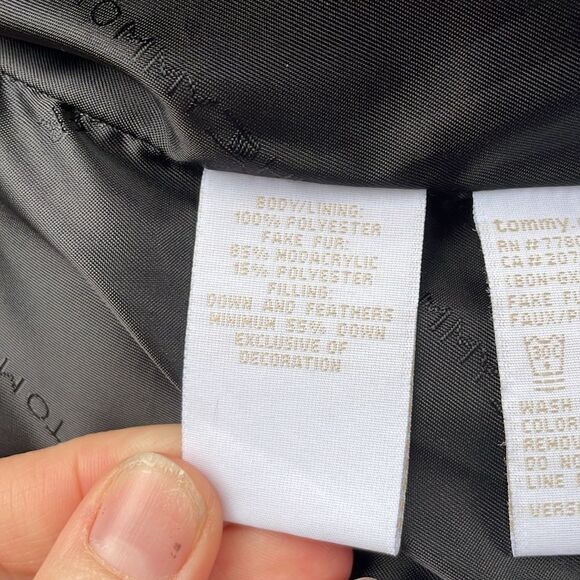 Tommy Hilfiger Vest with fur - Picture 16 of 16